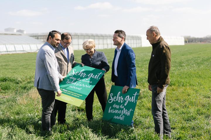 Infosignalethik-Tafel aufstellen